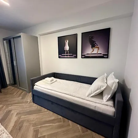Apartment Lana *